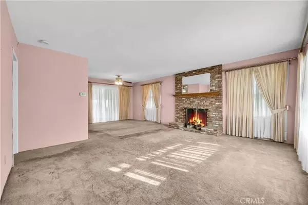 Riverside, CA 92504,3921 Heidi