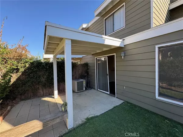 Ontario, CA 91762,864 S Palmetto