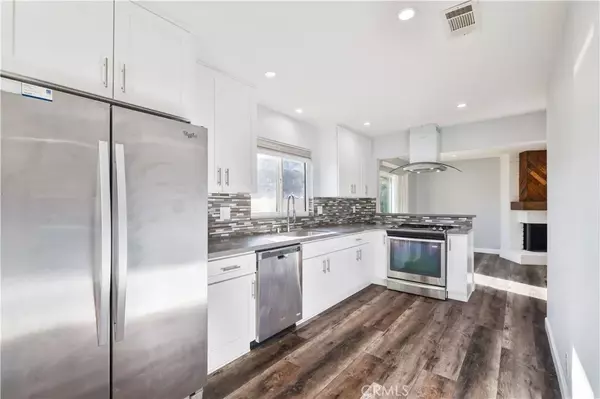 La Verne, CA 91750,2702 COLLEGE Lane