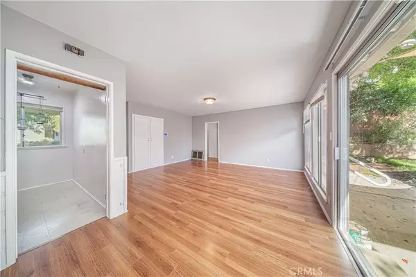 Los Angeles, CA 90066,3388 Rosewood