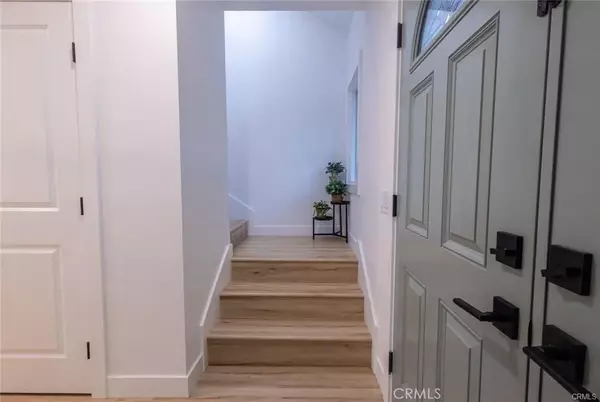 Corona, CA 92879,256 E Mission