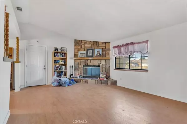 Apple Valley, CA 92307,15457 Washoan