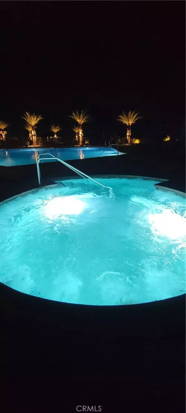 Rancho Mirage, CA 92270,82 Burgundy