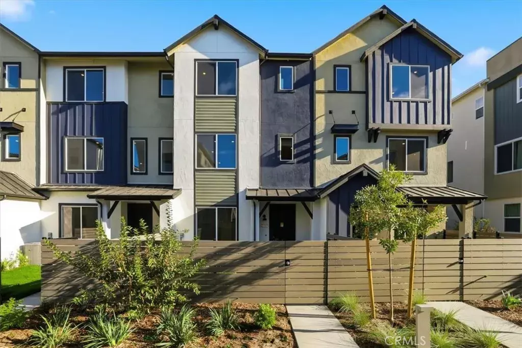 Valencia, CA 91381,27317 Bear Creek Lane