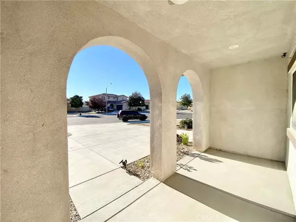 San Jacinto, CA 92582,1667 Constant Trail