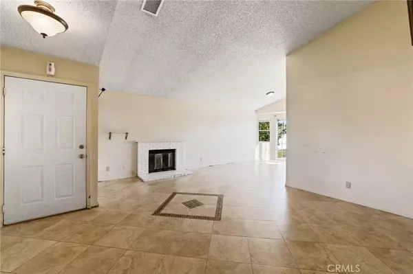 Moreno Valley, CA 92553,13898 Red Mahogany