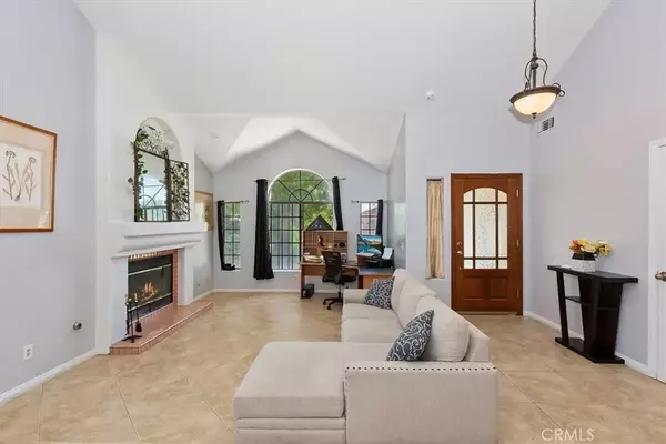 Helendale, CA 92342,26572 Mainsail