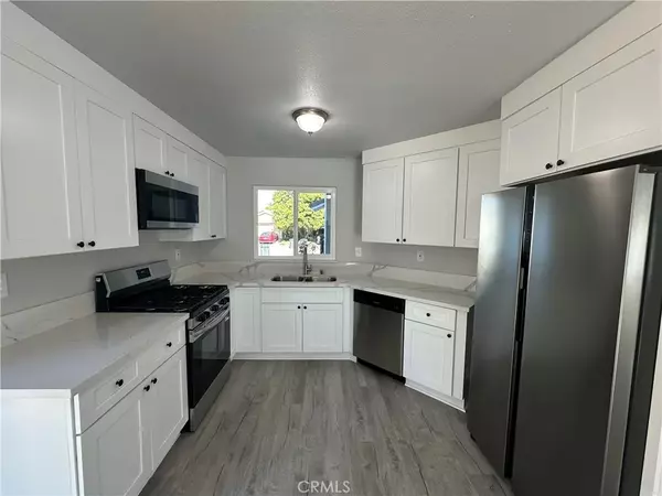 Colton, CA 92324,2010 Date Tree