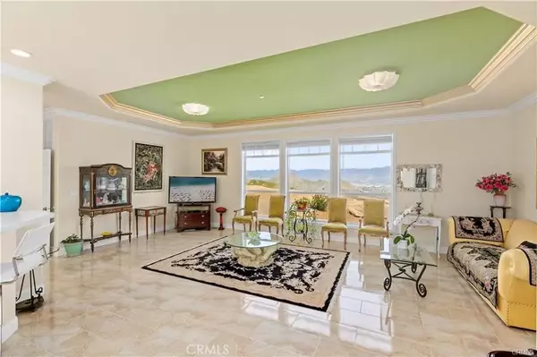 Moreno Valley, CA 92557,9289 Box Springs Mountain Road