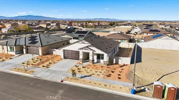 Lancaster, CA 93535,3217 E Avenue J-4