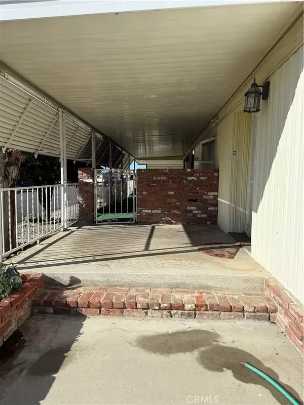 Hemet, CA 92543,590 Santa Lucia