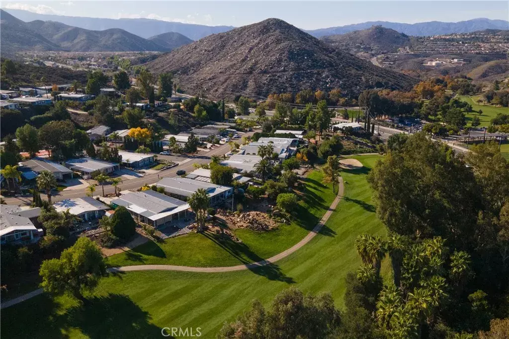 Canyon Lake, CA 92587,22958 Skylink