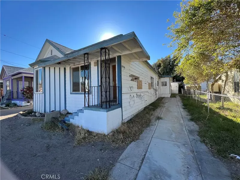 404 D Street, Needles, CA 92363