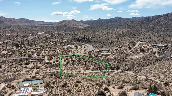 Yucca Valley, CA 92284,9486 Carmelita
