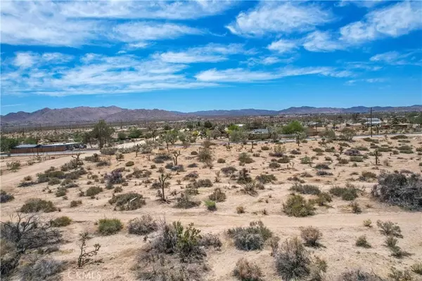 Yucca Valley, CA 92284,59190 Barron