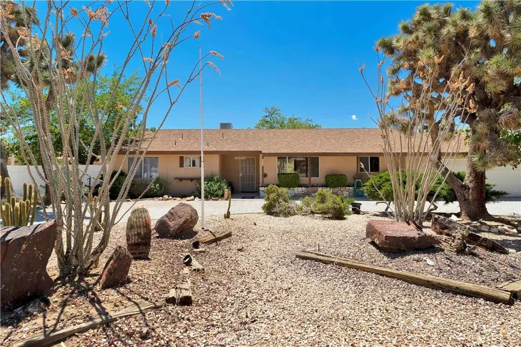 Yucca Valley, CA 92284,7578 Alaba Avenue