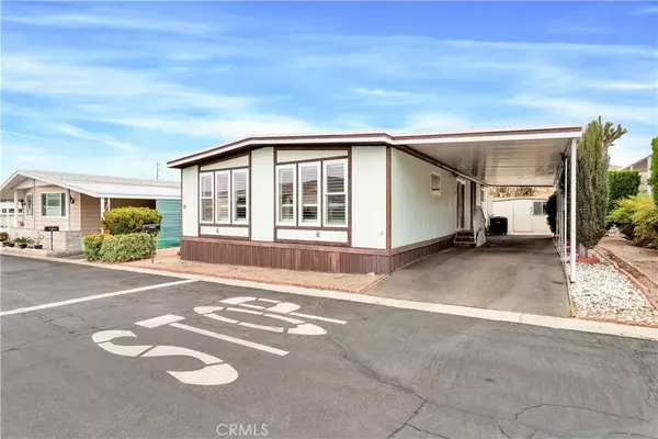 Yucca Valley, CA 92284,54999 Martinez #10