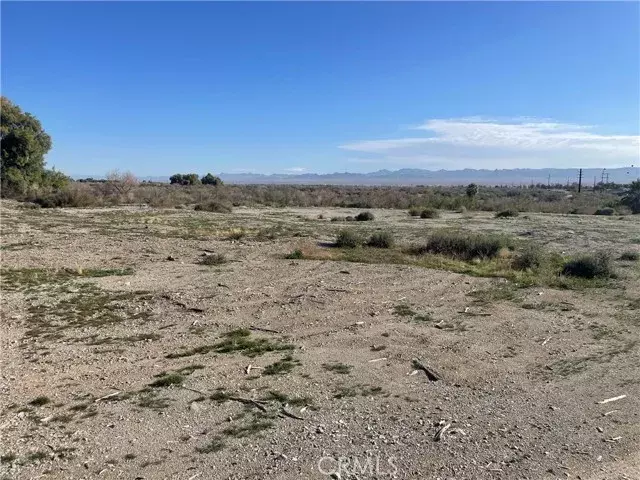 220 McShan, Needles, CA 92363