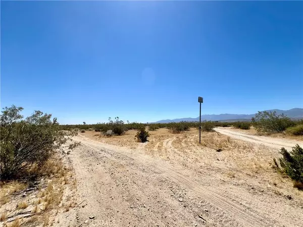 Pearblossom, CA 93553,120 E Avenue T-8