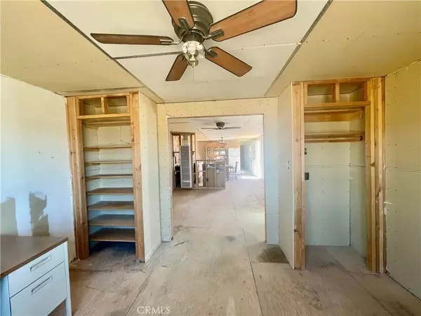 Landers, CA 92285,60607 Stearman Road
