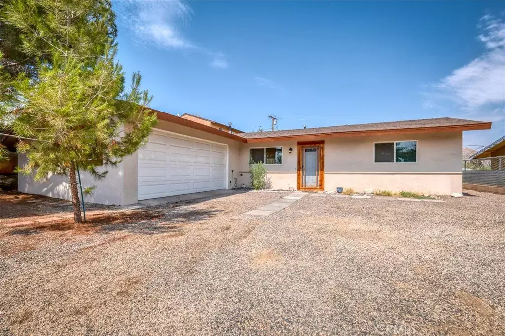 Yucca Valley, CA 92284,7754 Shawnee Trail