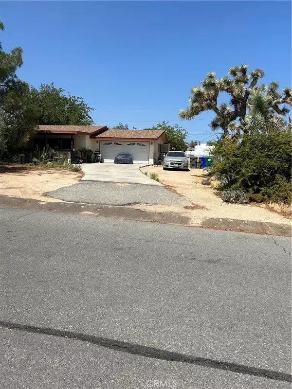 7674 Dumosa Avenue, Yucca Valley, CA 92284