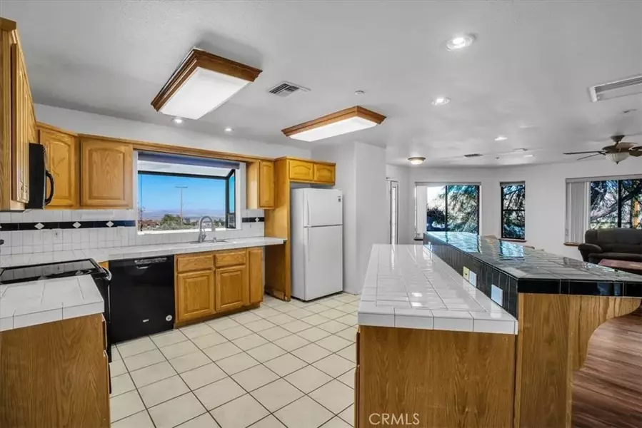 61555 Onaga Trail, Joshua Tree, CA 92252