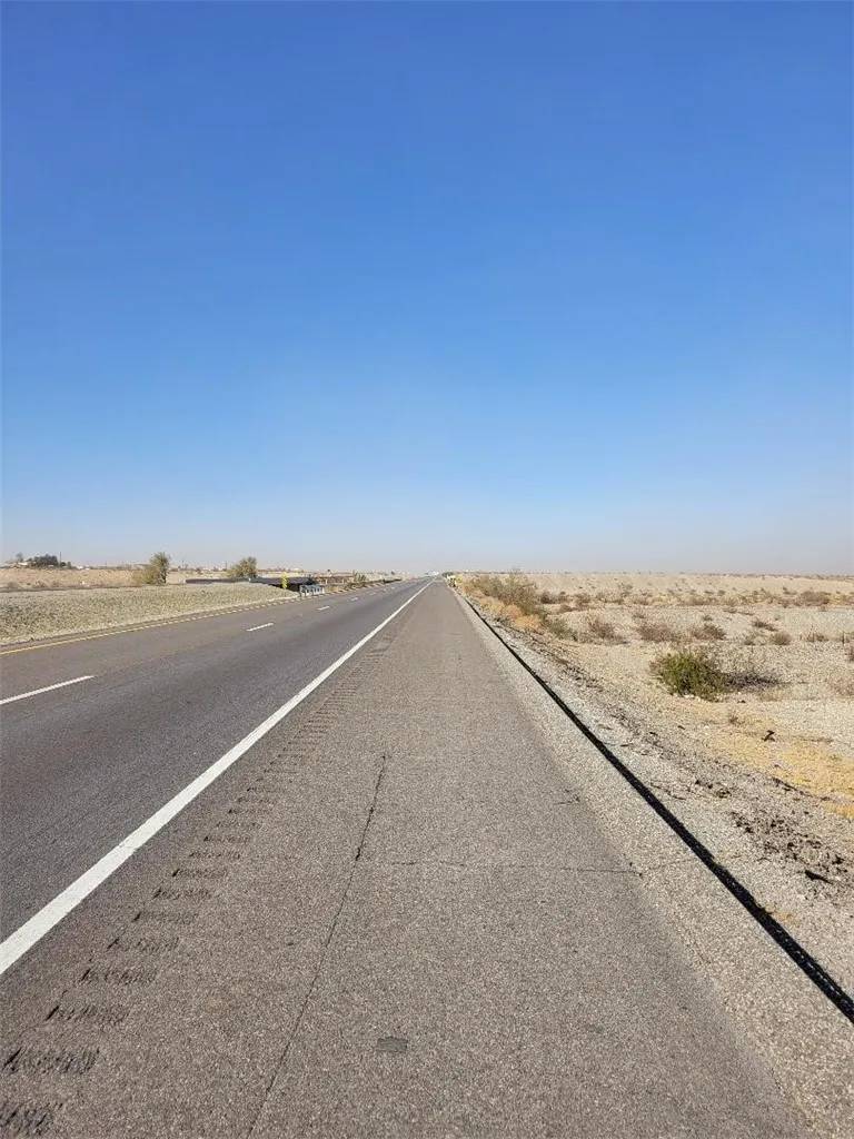 Needles, CA 92363,1 Interstate 40 freeway