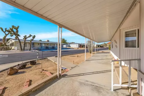 Yucca Valley, CA 92284,7501 Palm #74