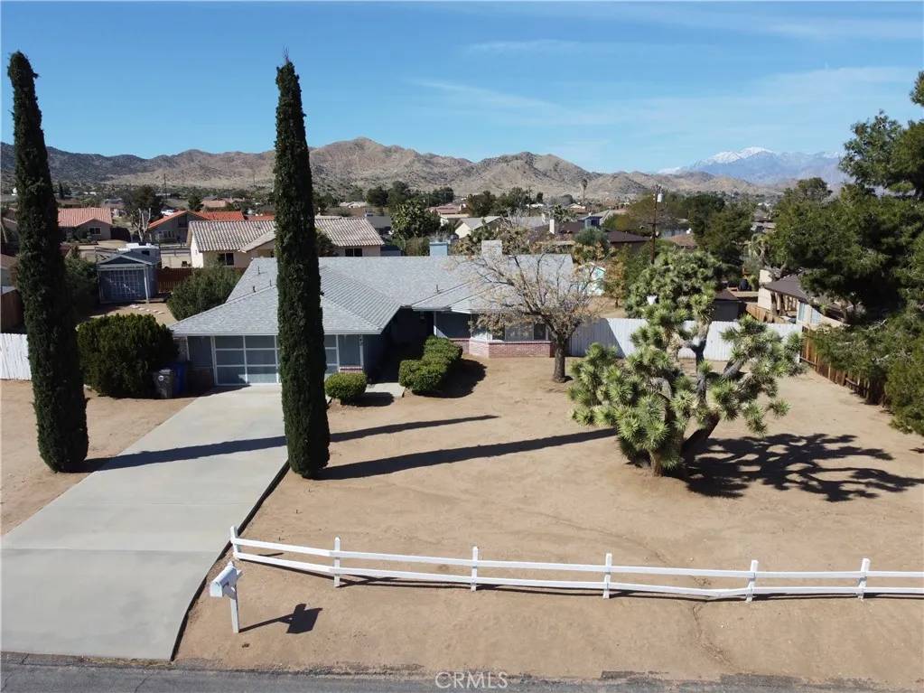 Yucca Valley, CA 92284,8742 Alaba Avenue