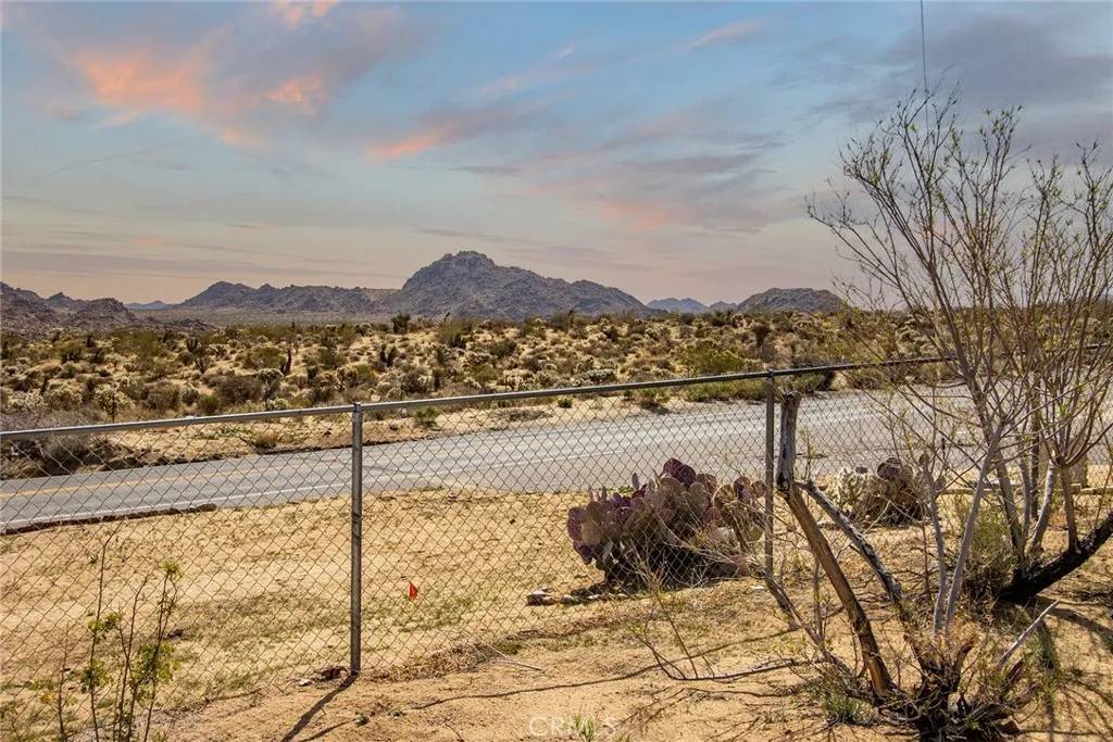 Joshua Tree, CA 92252,7420 Quail Springs Road