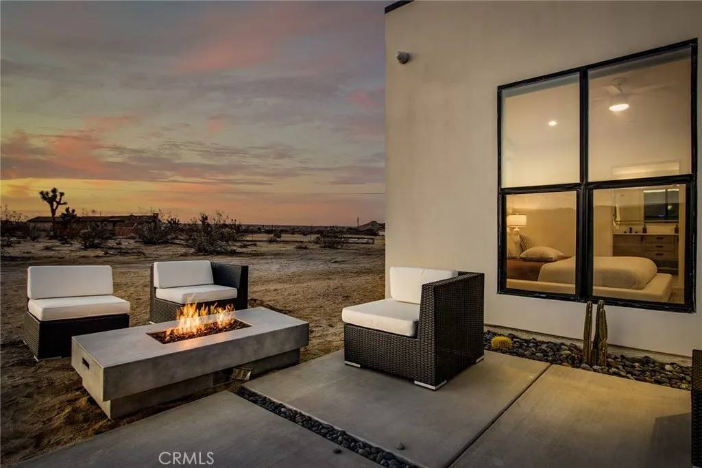 Joshua Tree, CA 92252,63576 Cobalt Road