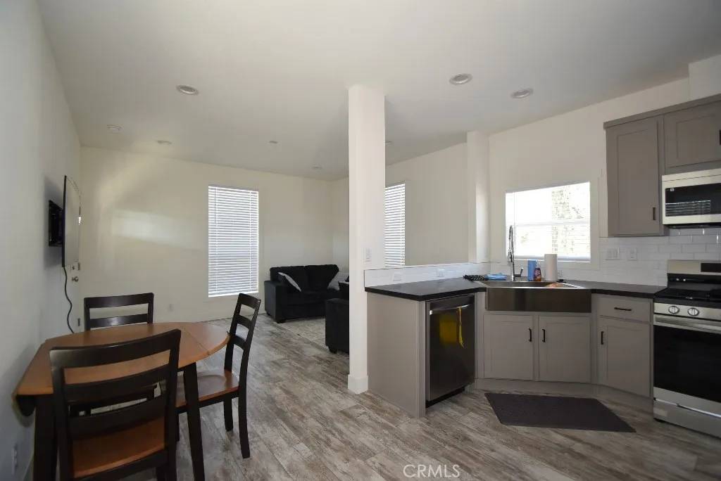 Yucca Valley, CA 92284,55524 Yucca #18