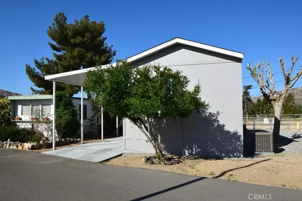 Yucca Valley, CA 92284,55524 Yucca #18