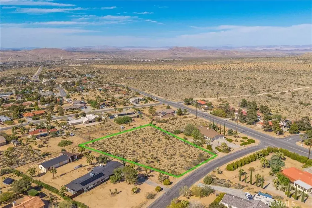 Yucca Valley, CA 92284,58446 Lisbon