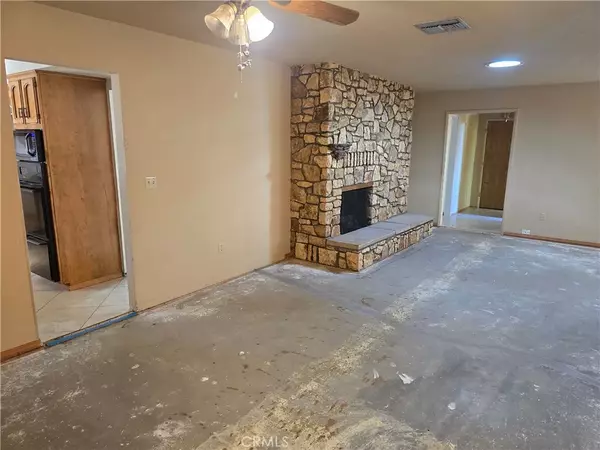 Yucca Valley, CA 92284,56789 Anaconda Drive