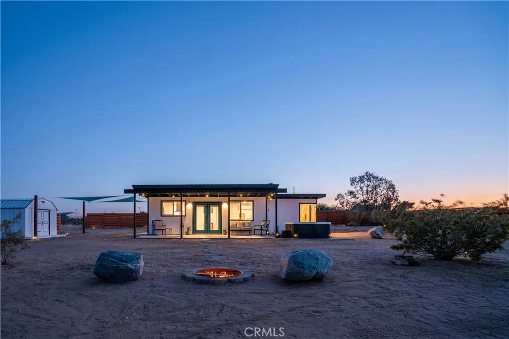 60575 Napa Road, Landers, CA 92285