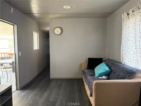 29 Palms, CA 92277,71630 29 Palms Hwy #6