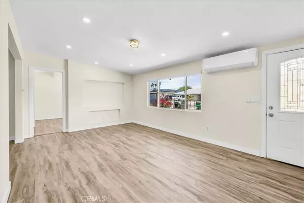 29 Palms, CA 92277,6064 Cahuilla Avenue