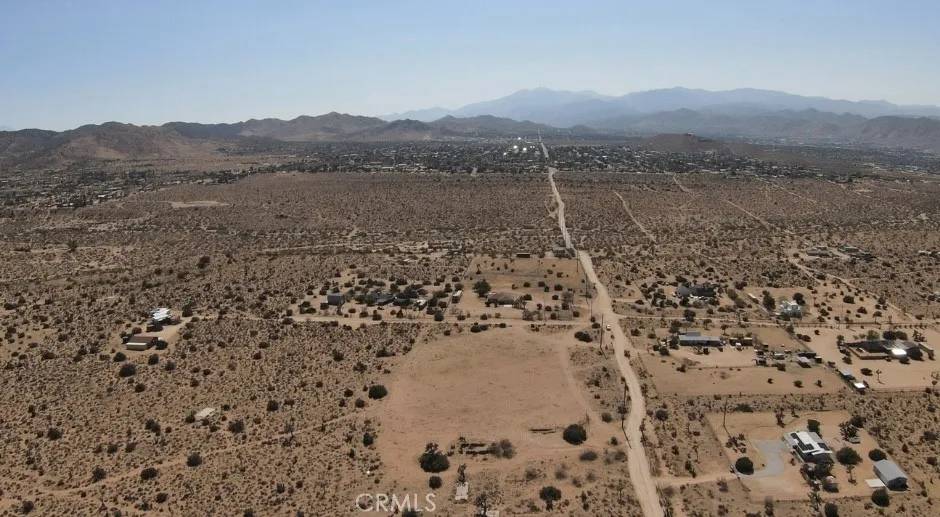 Yucca Valley, CA 92284,59179 Juarez