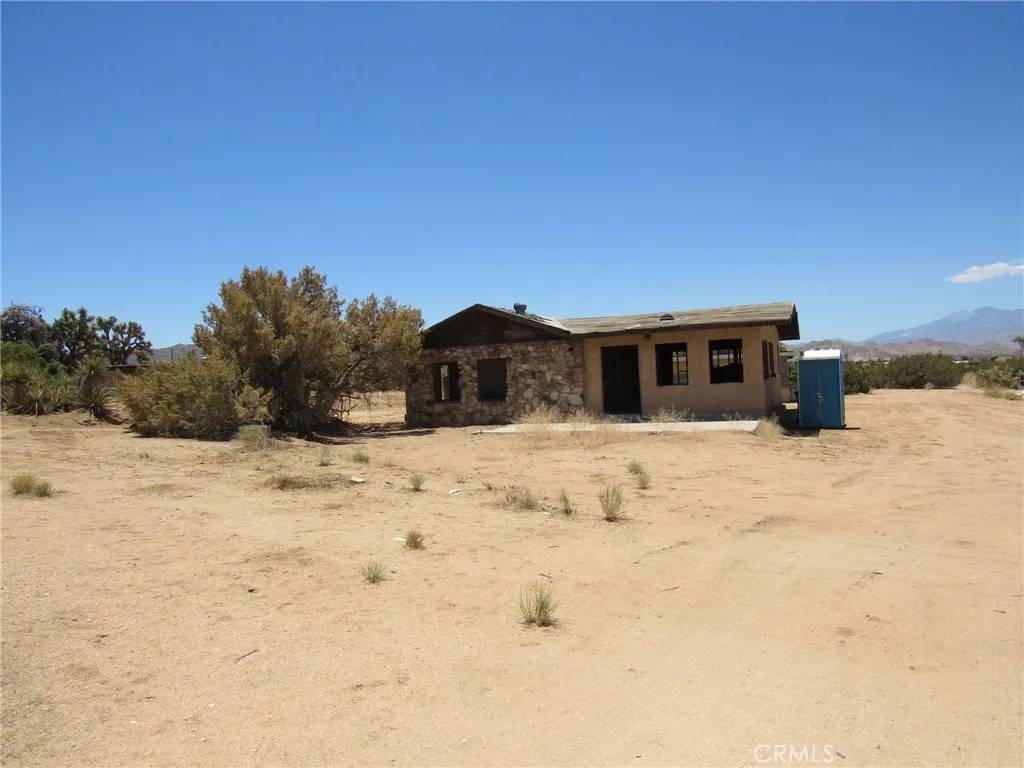 Yucca Valley, CA 92284,8626 La Contenta Road