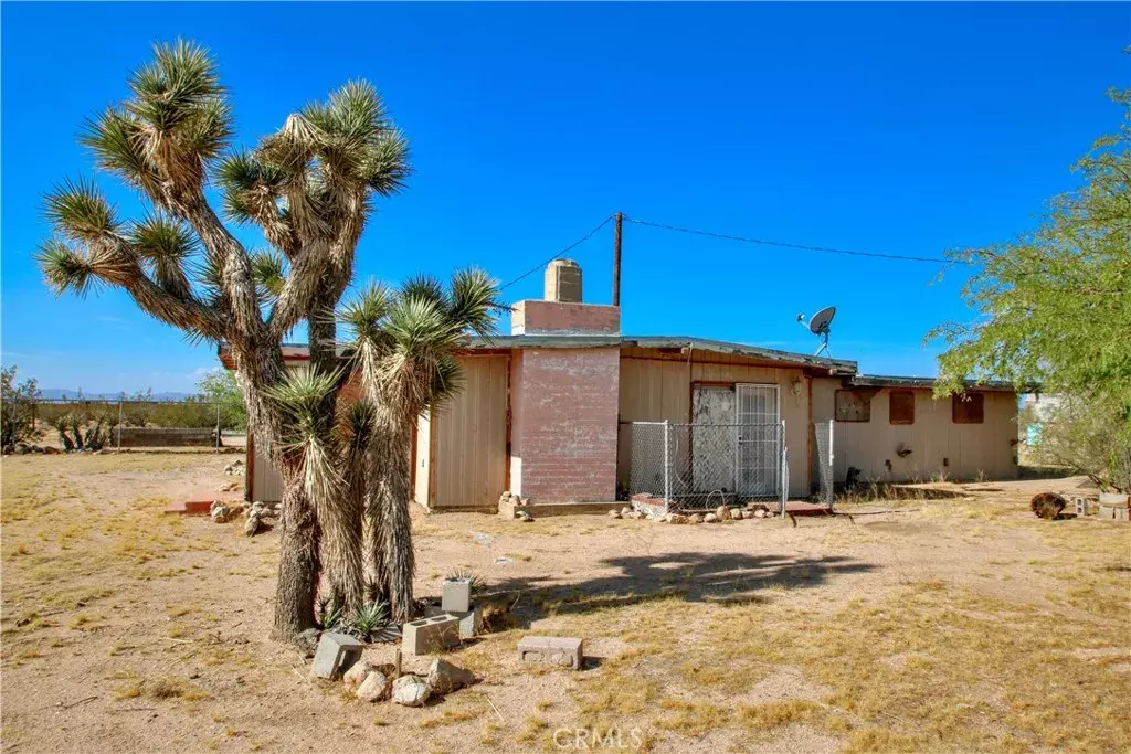 Joshua Tree, CA 92252,62105 Moon Drive