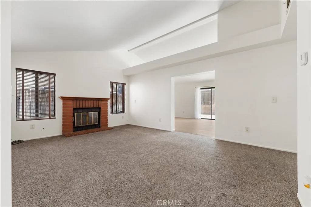 Palmdale, CA 93550,2258 Gregory Avenue