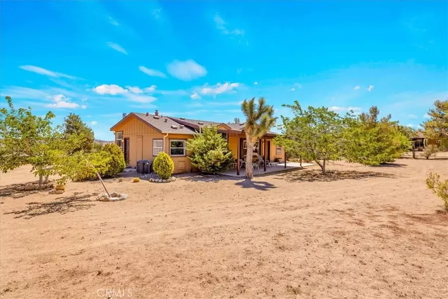 5175 Tom Mix Road, Pioneertown, CA 92268