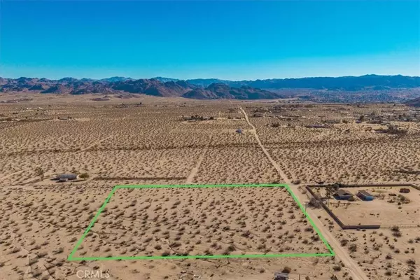 Joshua Tree, CA 92252,4815 Border