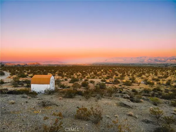 Joshua Tree, CA 92252,4195 Avenida Del Sol