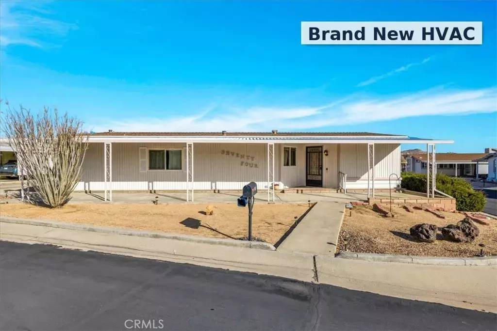 Yucca Valley, CA 92284,7501 Palm #74