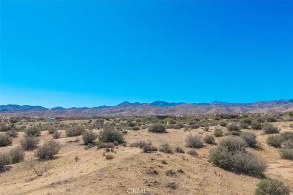Pioneertown, CA 92284,51975 Latigo