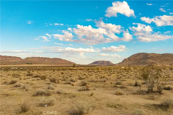 Landers, CA 92285,56220 University