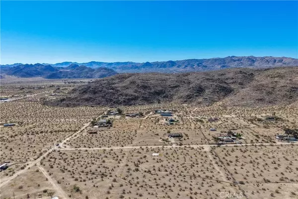 Joshua Tree, CA 92252,61830 Highland